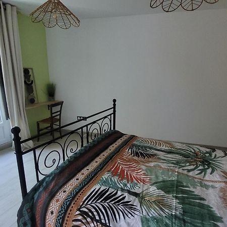 Le Truc En Plus, Accessibles Pmr, Appartement 45 M2 Mitoyen Dans Une Maison Avec Un Autre Appartement Guérard 외부 사진