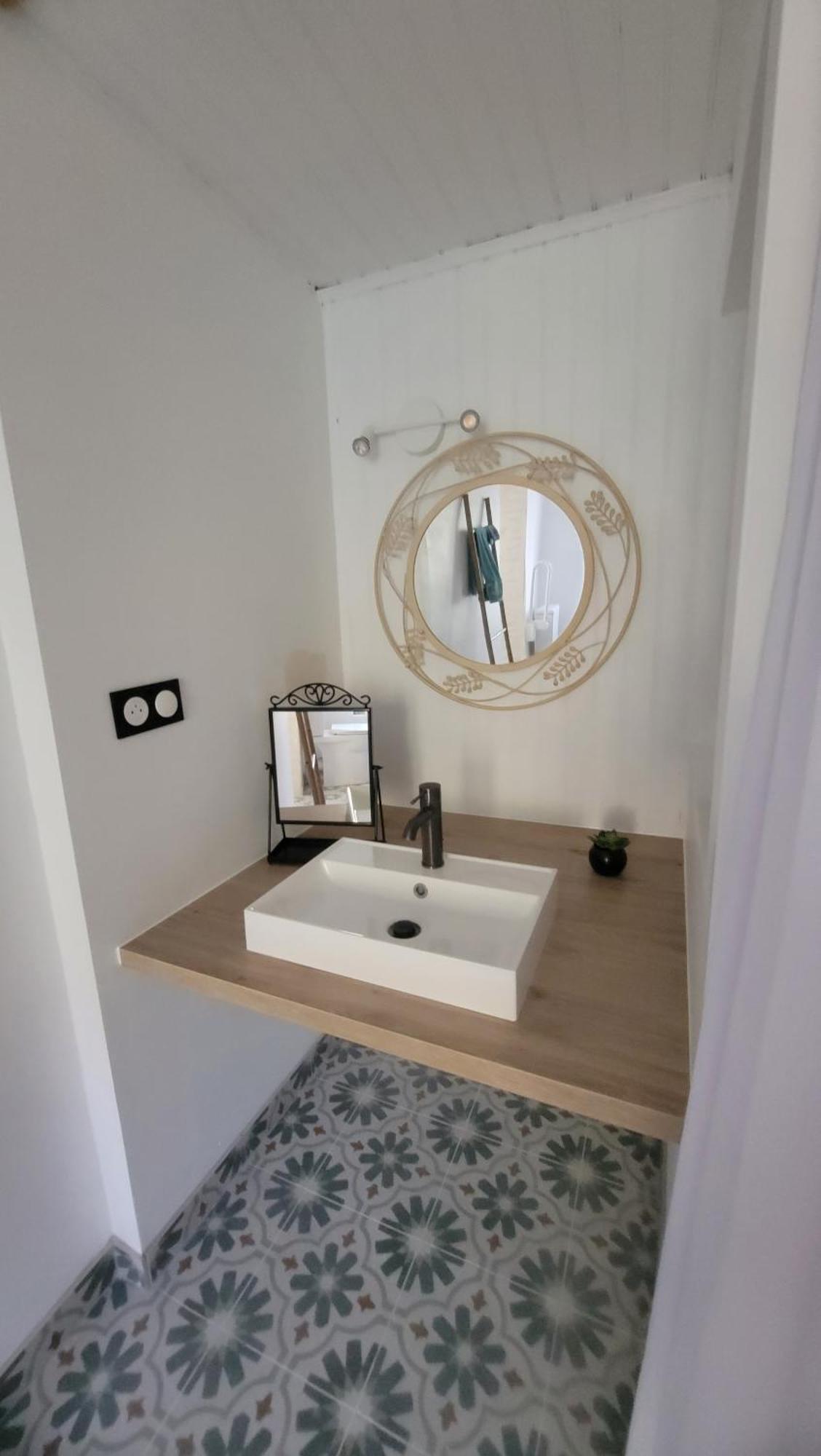 Le Truc En Plus, Accessibles Pmr, Appartement 45 M2 Mitoyen Dans Une Maison Avec Un Autre Appartement Guérard 외부 사진